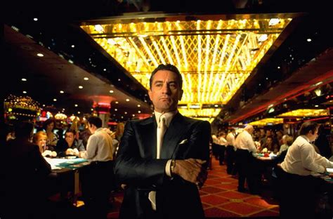 Casino - 1995 yapımı bir Martin Scorsese klasiği! İstesizce katlanılamayan ihtiras ve şehvet dolu sahnelerle doludur.